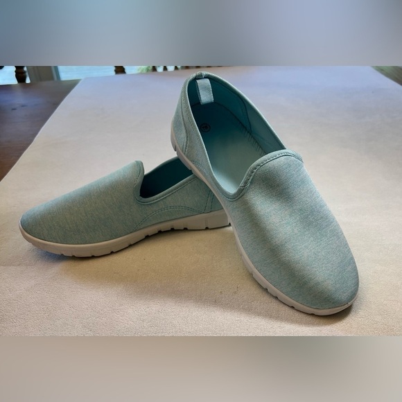 Collection Etc Shoes - Collections Etc Slip On Lightweight Memory Foam Sole Sneakers, 7 Wide Width
